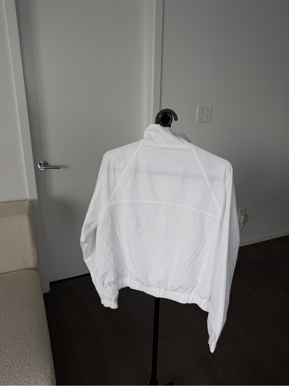 Travis Mathew Women's White Zip Bomber Jacket - Picture 2 of 2